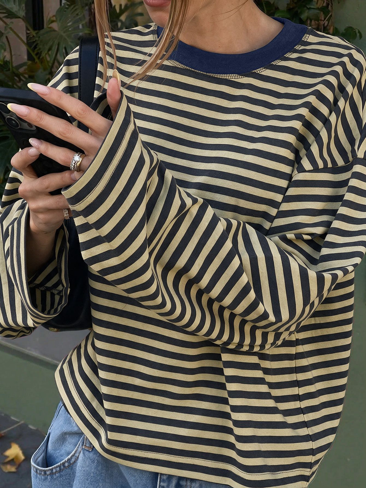 Women's Oversized Striped Long Sleeve Pocket T-Shirt