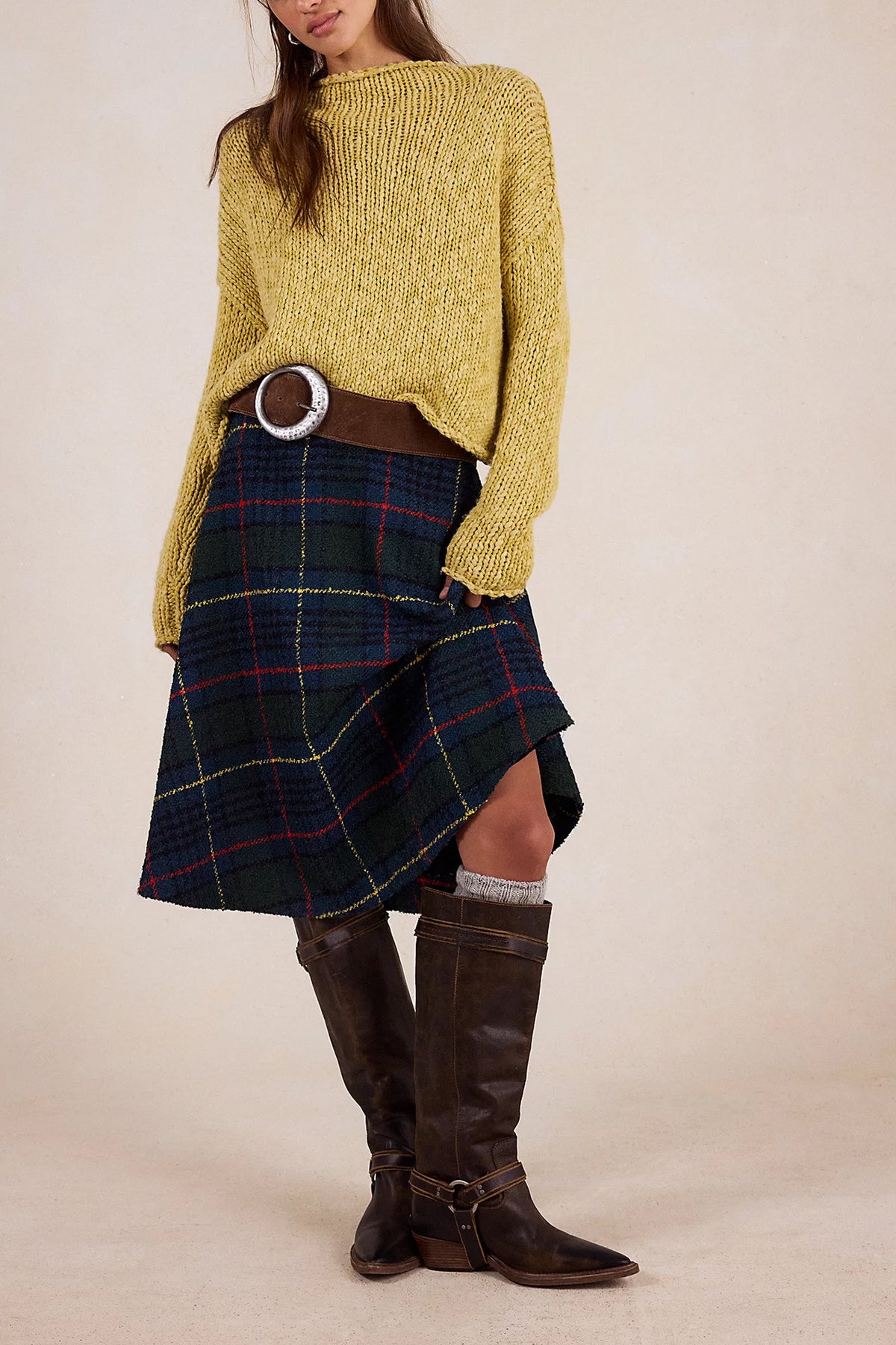 Women's Chunky Knit Cropped Crewneck Sweater