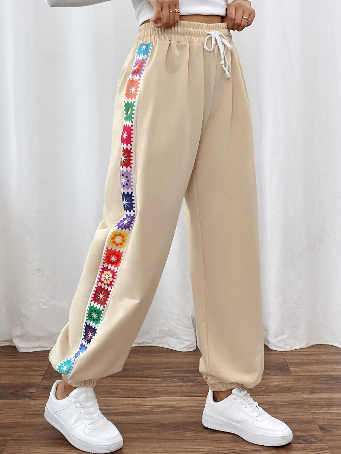 Loose Color Strip Splicing Sweatpants