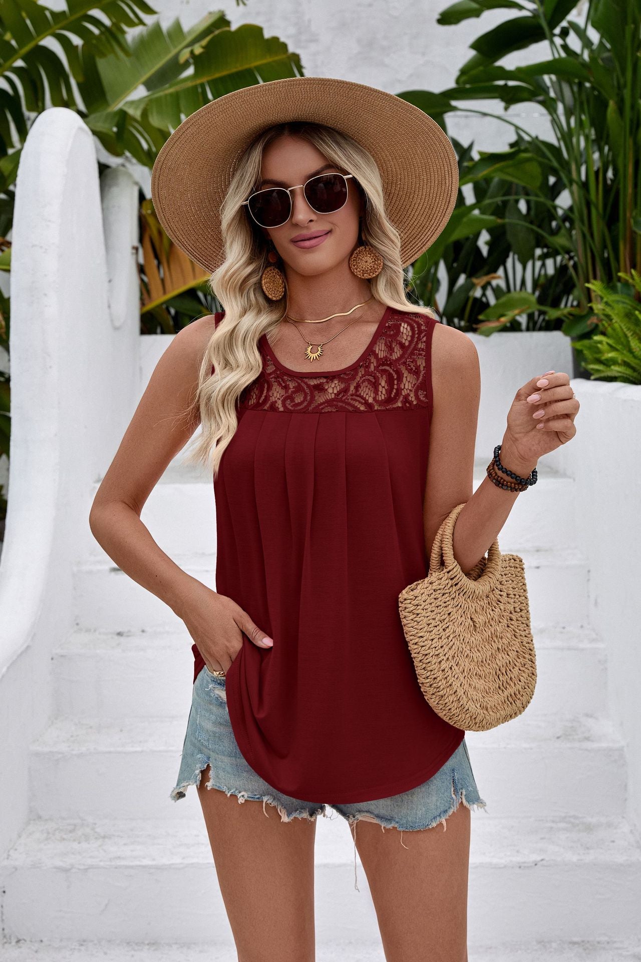 Women’s Lace Pleated Sleeveless Casual Tank Top