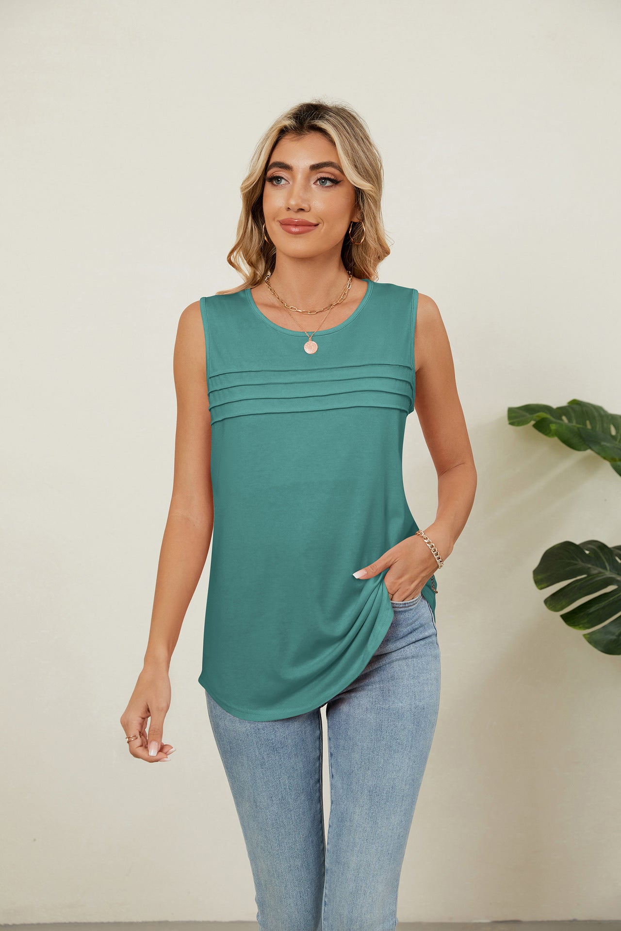 Solid Color Loose Fit Sleeveless Crew Neck Tank Top