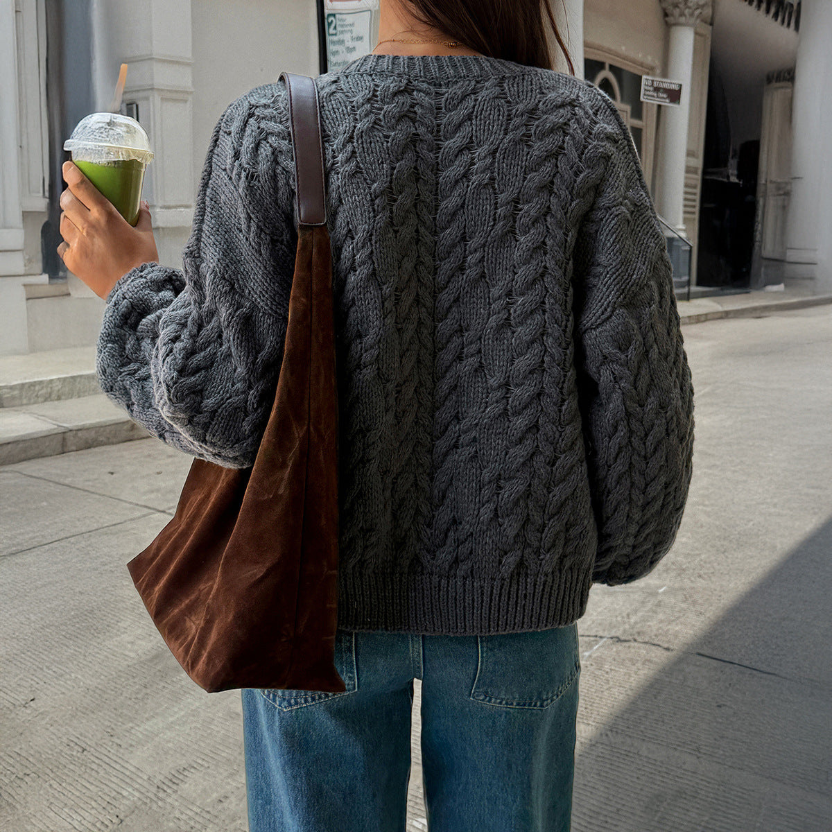 Women's Chunky Cable Knit Cropped Button Front Cardigan