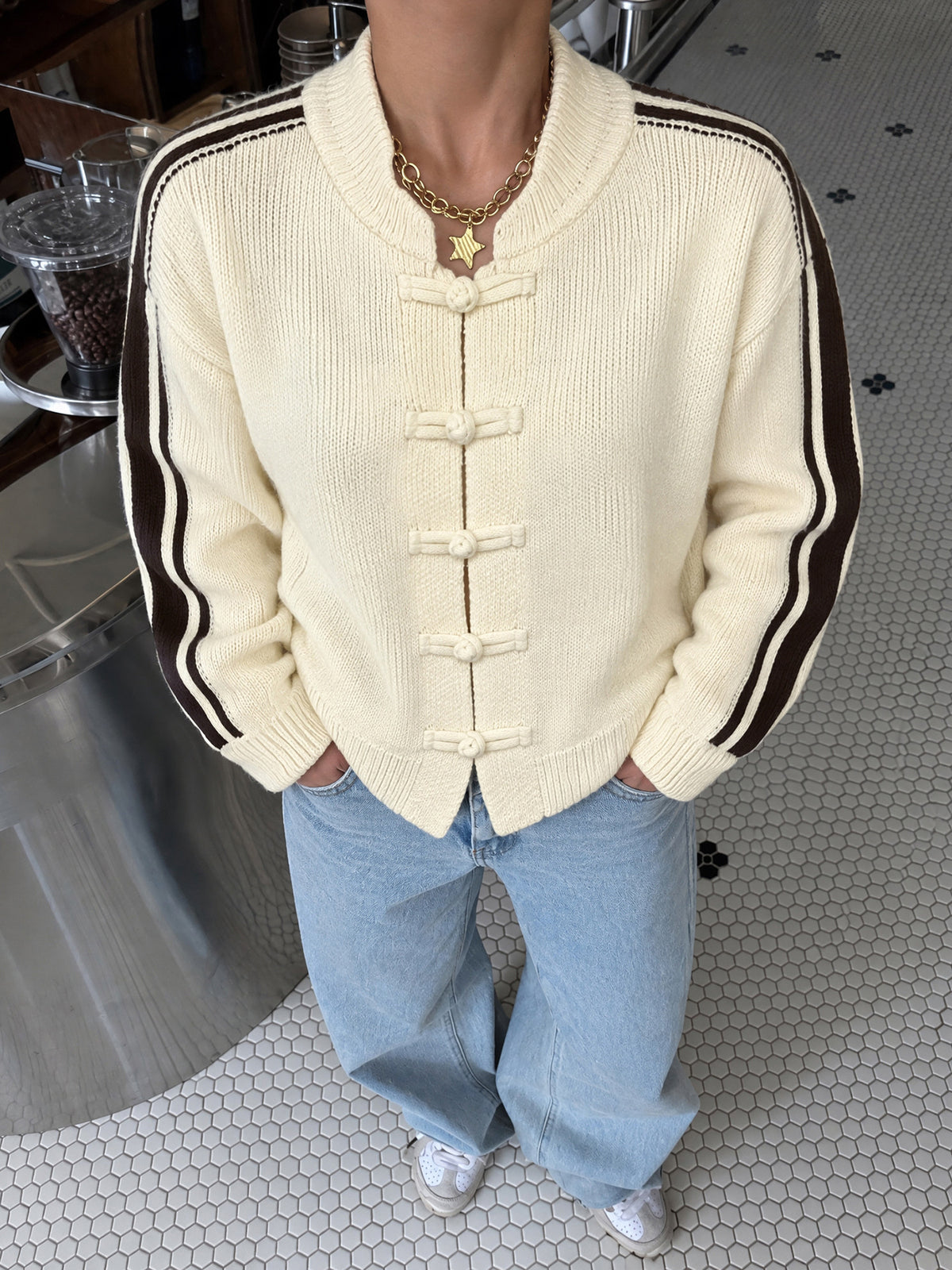 Women's Oversized Chunky Striped Frog Button Cardigan