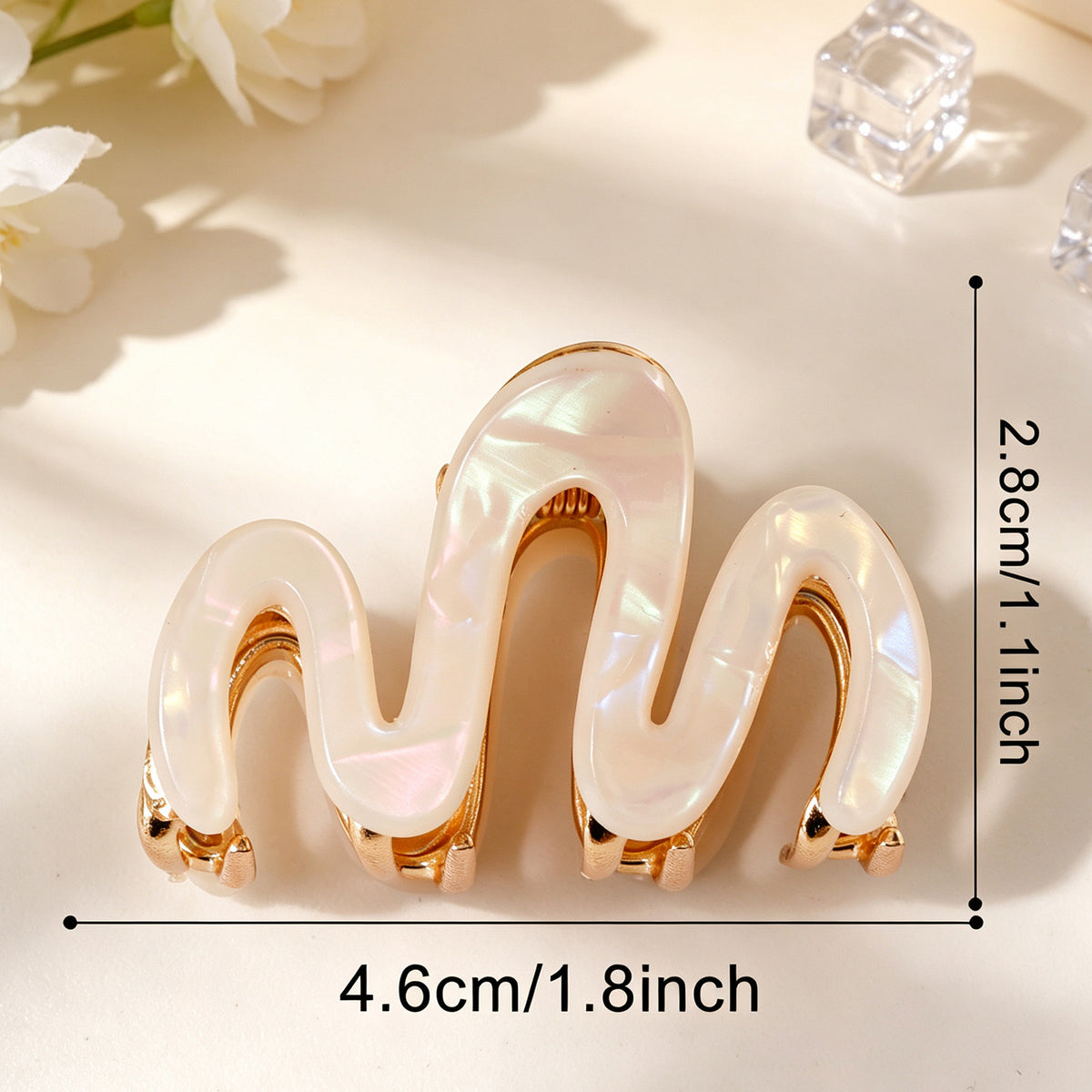 Pearlescent Wave M Shape Hair Claw Clip