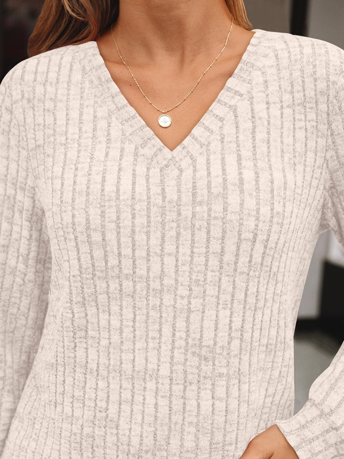 Women's Oversized V-Neck Long Sleeve Ribbed Pullover Top