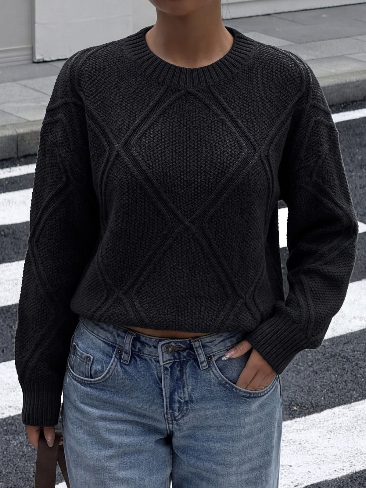 Women's Oversized Diamond Cable Knit Crew Neck Sweater