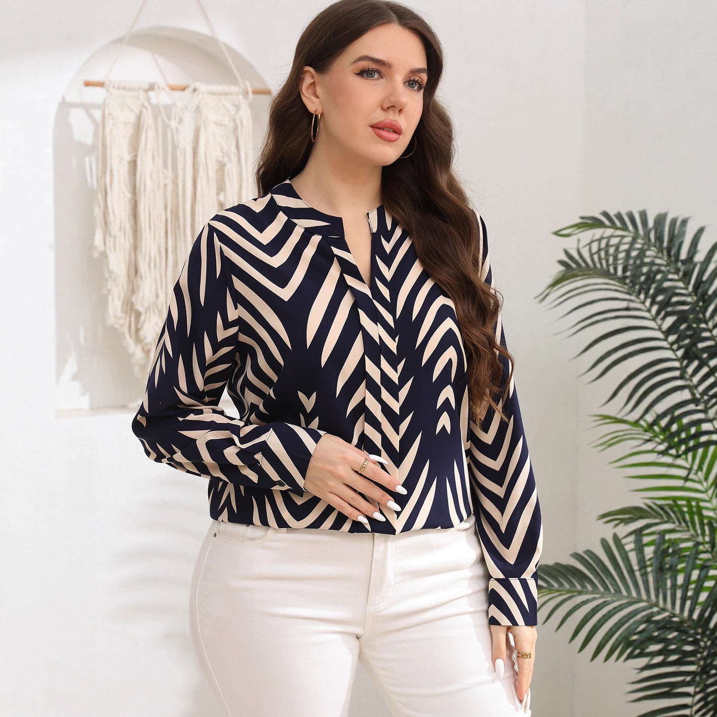 Plus Size Geometric Print Long Sleeve Blouse