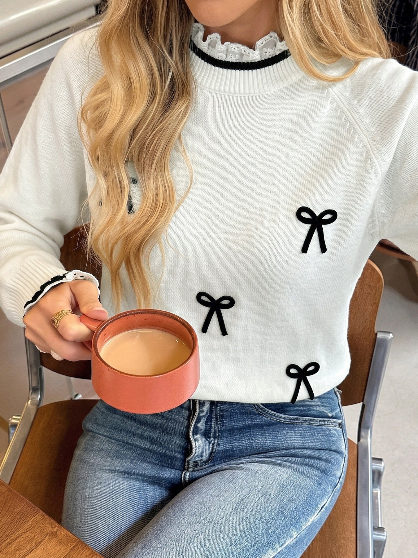 Bow Detail Contrast Knit Sweater Crew Neck Long Sleeve Top