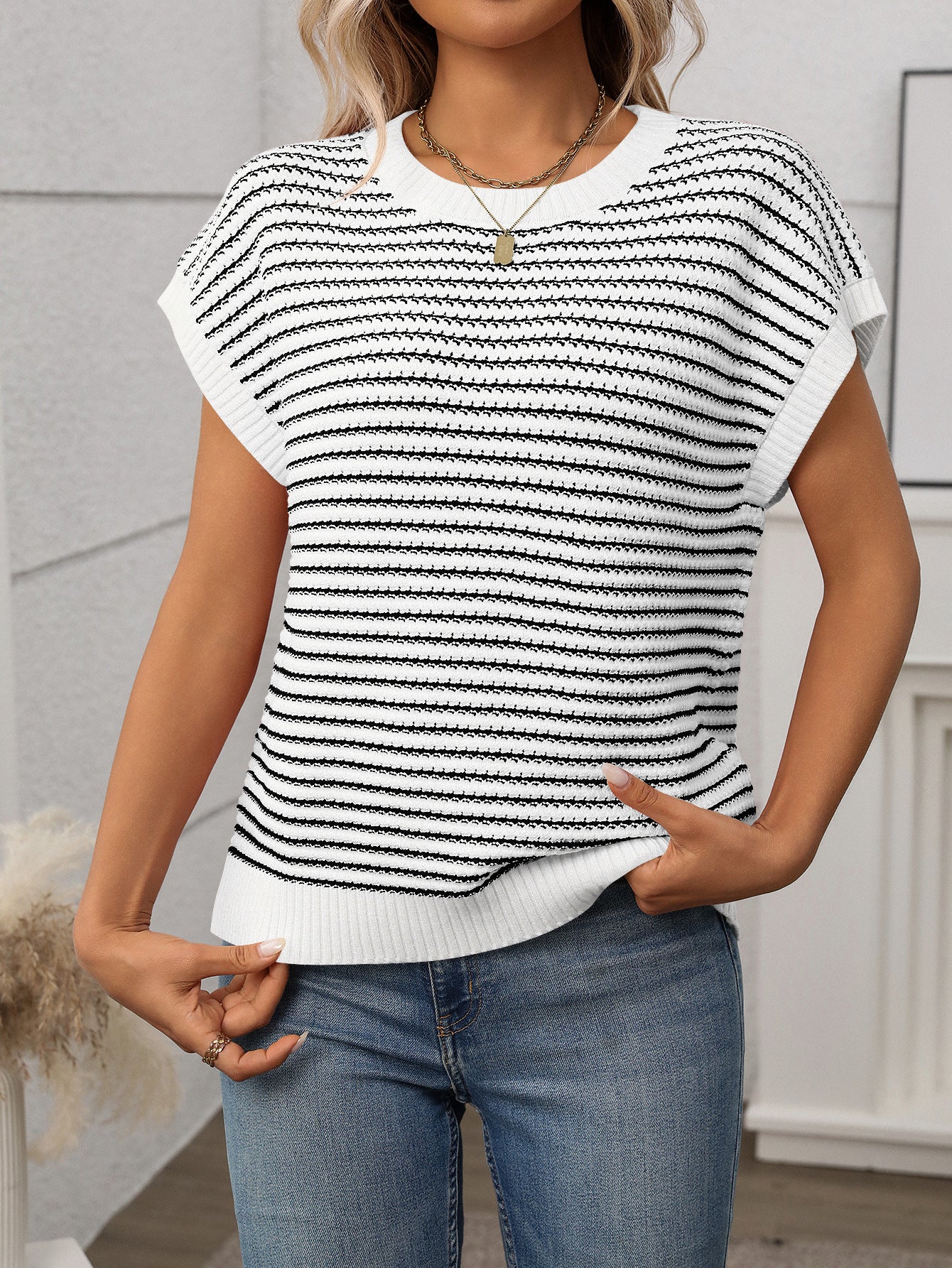 Red Stripe Lightweight Knit Short Sleeve Sweater Top