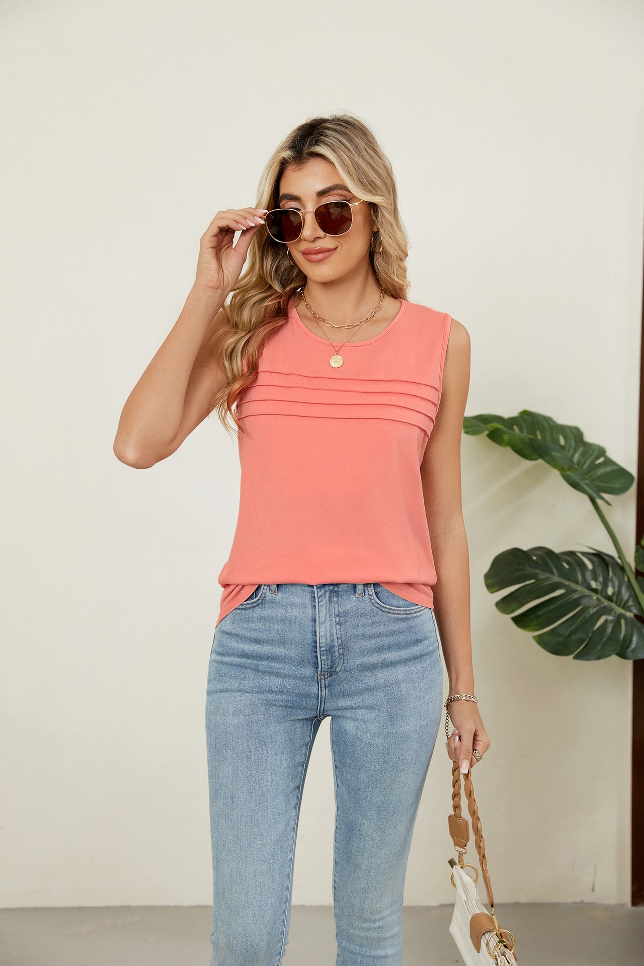 Solid Color Loose Fit Sleeveless Crew Neck Tank Top