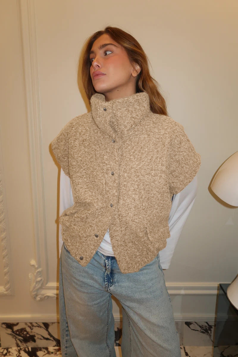 Women's Oversized Sherpa Fleece Vest Mock Neck Button Up