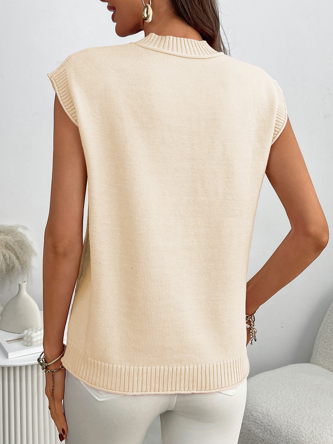 Women’s Sleeveless Knit Sweater Top Crew Neck Summer Pullover