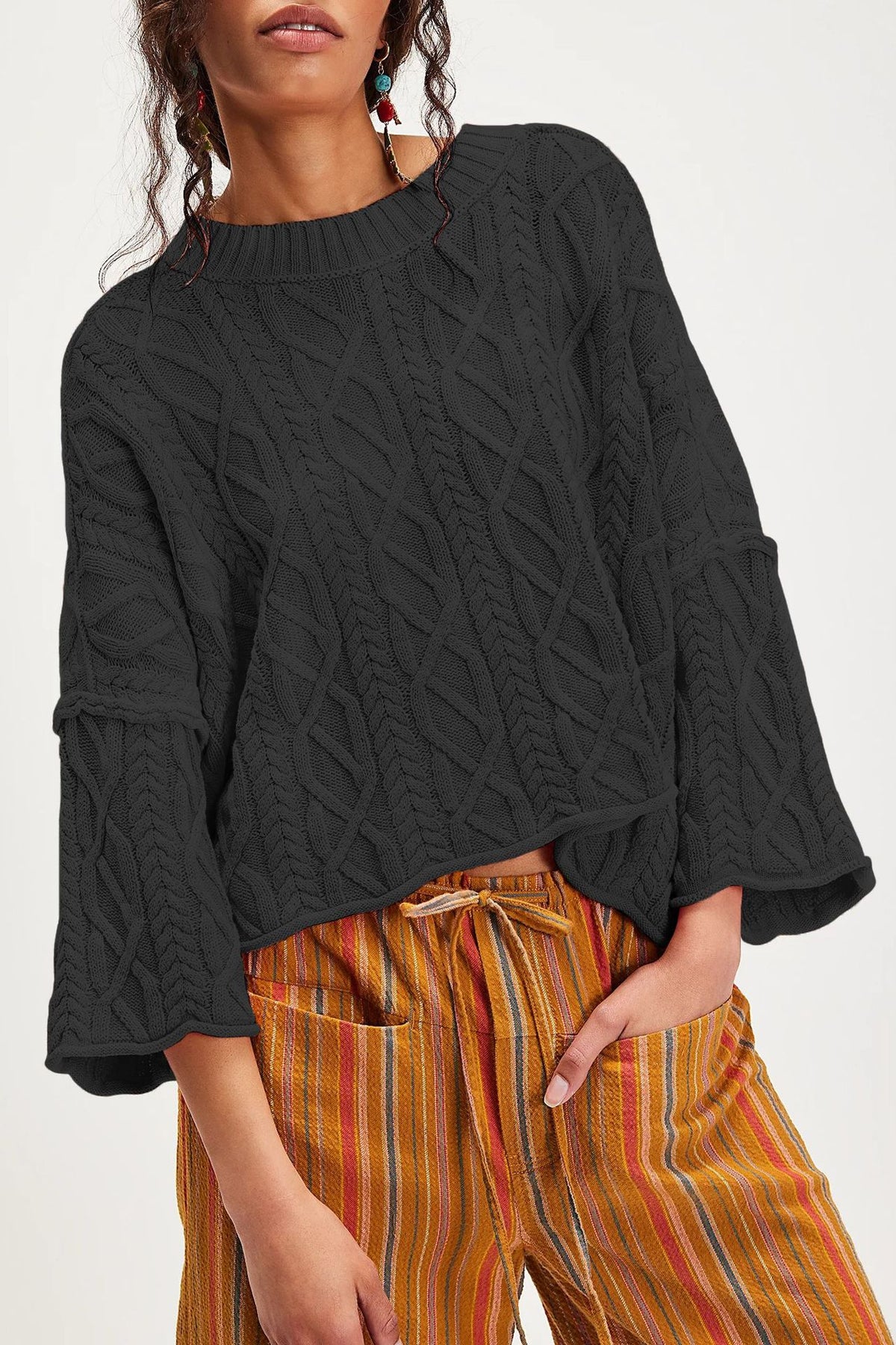 Women's Oversized Cable Knit Cropped Pullover Sweater