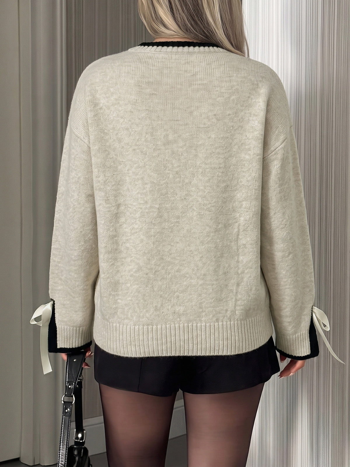 Bow Detail Contrast Knit Sweater Crew Neck Long Sleeve