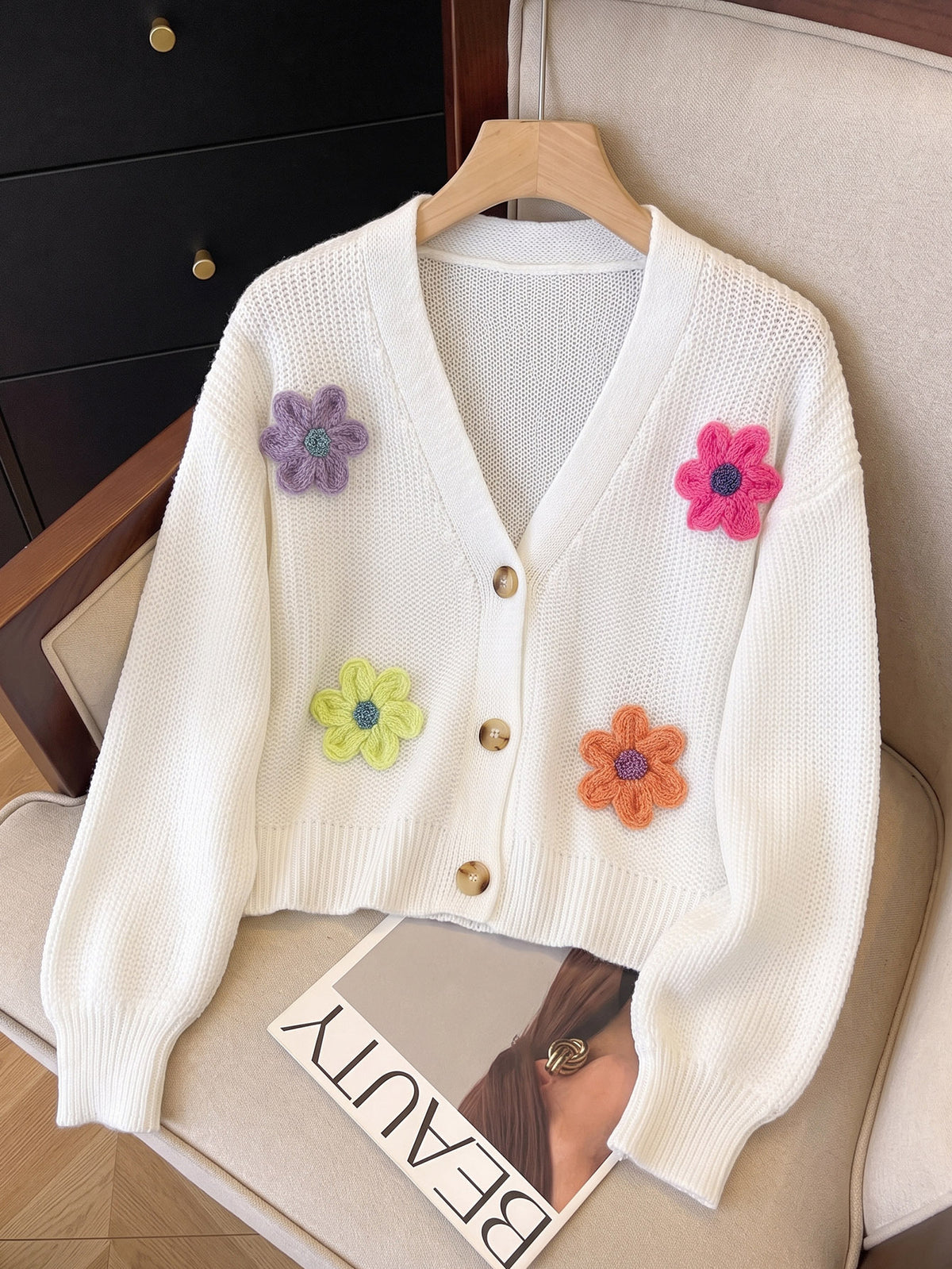 Women's 3D Flower Cropped Cardigan Oversized V-Neck Knit