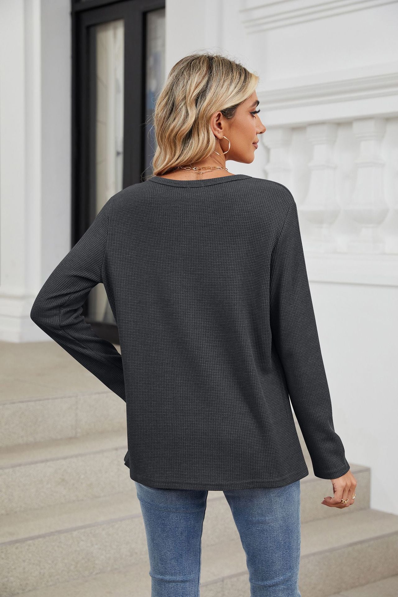 Loose V-neck Long-sleeved Solid Color Casual T-shirt