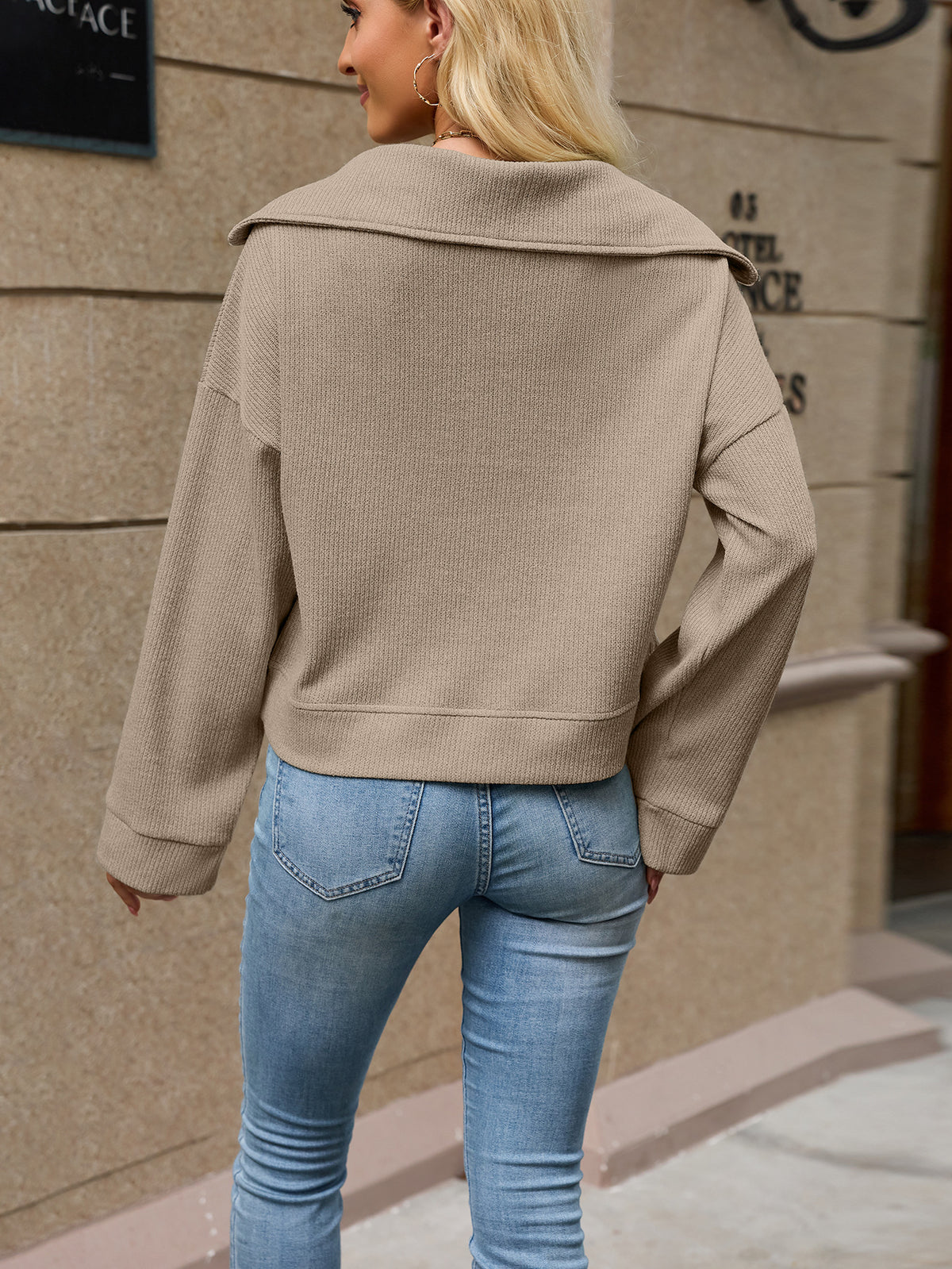 Women's Oversized Half Zip Collared Sweatshirt Pullover