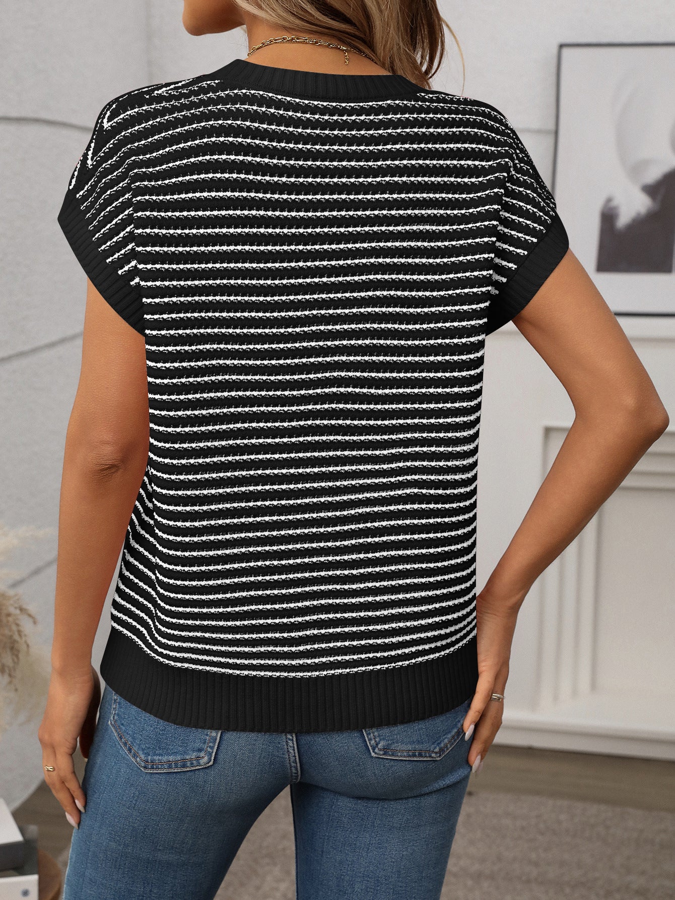 Red Stripe Lightweight Knit Short Sleeve Sweater Top