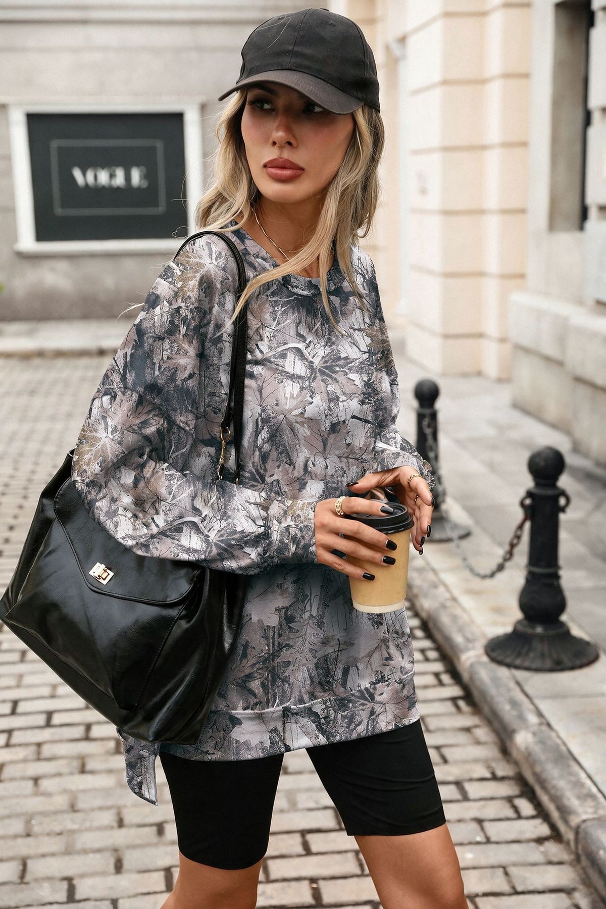 Women's Oversized Camo Crewneck Long Sleeve Sweatshirt
