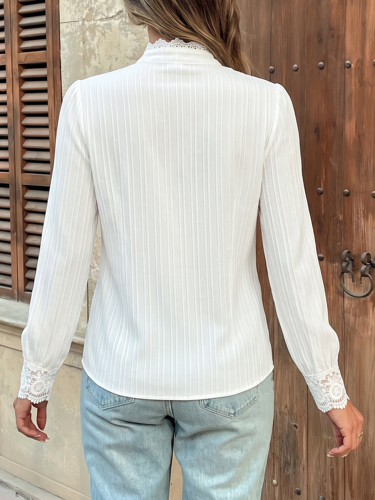 Women's Victorian Lace Mock Neck Puff Sleeve Blouse