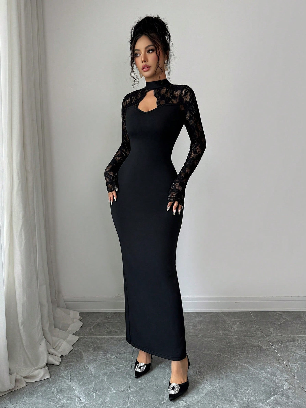 Women's Lace Sleeve Cutout Bodycon Maxi Dress