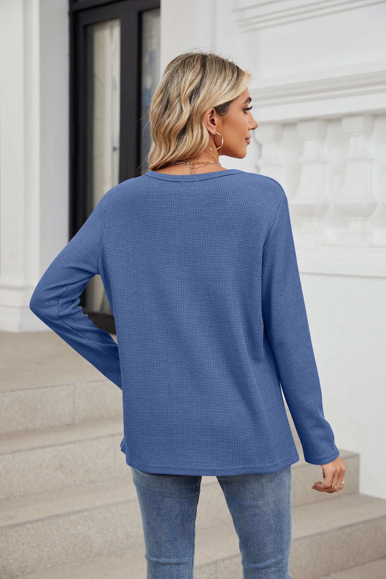 Loose V-neck Long-sleeved Solid Color Casual T-shirt