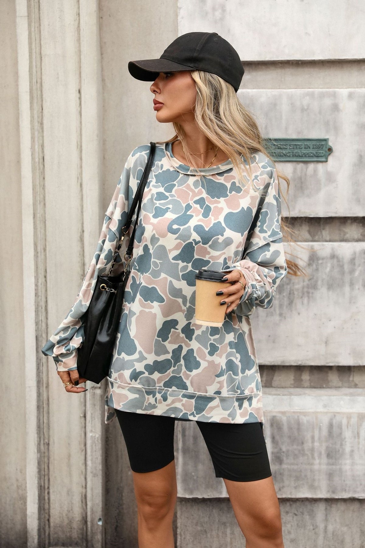 Women's Oversized Camo Crewneck Long Sleeve Sweatshirt