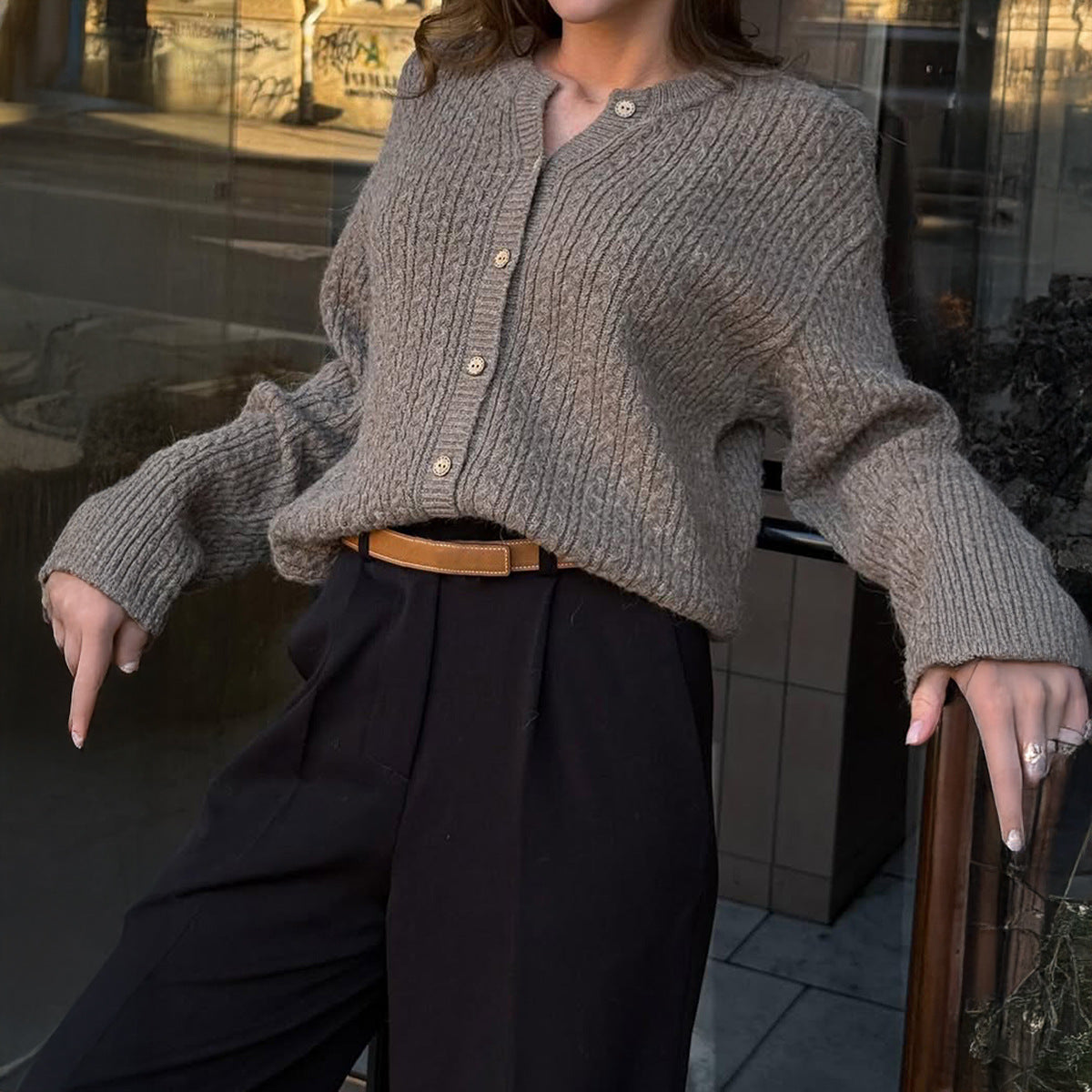 Women's Old Money Cable Knit Cardigan Drop Shoulder
