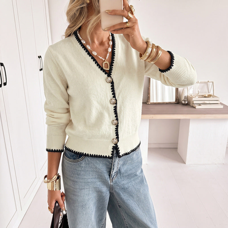 Women's Scalloped Trim V-Neck Button Knit Cardigan