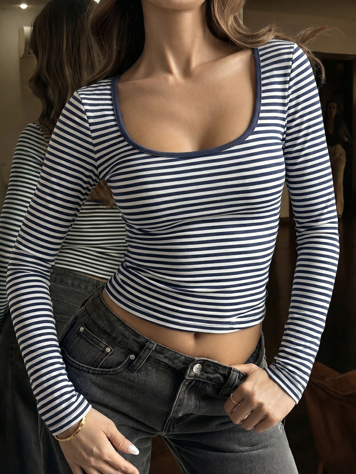 Women's Square Neck Striped Long Sleeve Crop Top