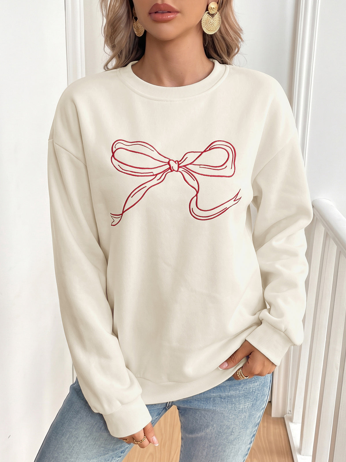 Women's Cute Bow Oversized Crewneck Sweatshirt