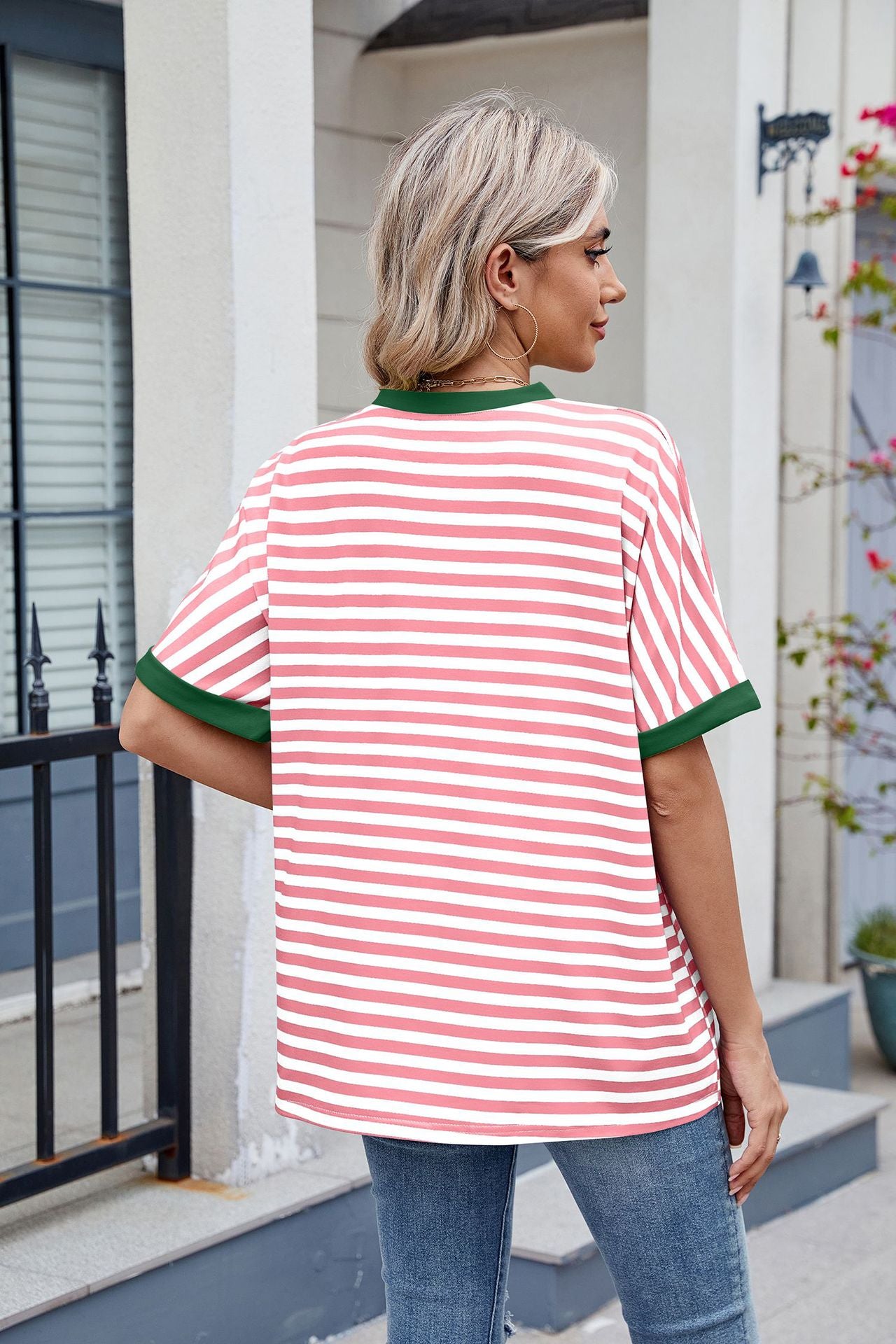 Striped Collision Round Neck Short-sleeved