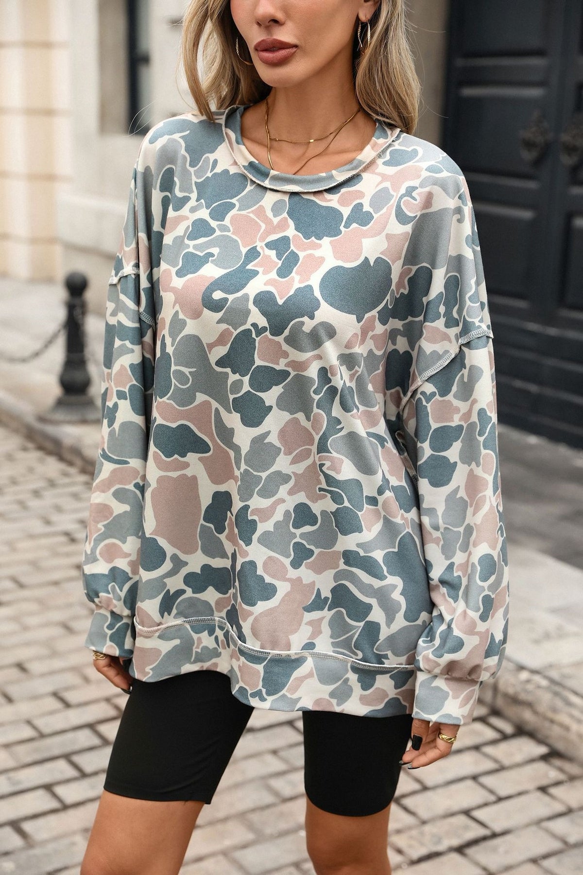 Women's Oversized Camo Crewneck Long Sleeve Sweatshirt