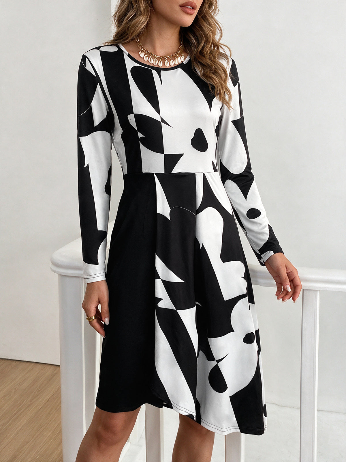 Abstract Print Long Sleeve Mini Dress Crew Neck Fit