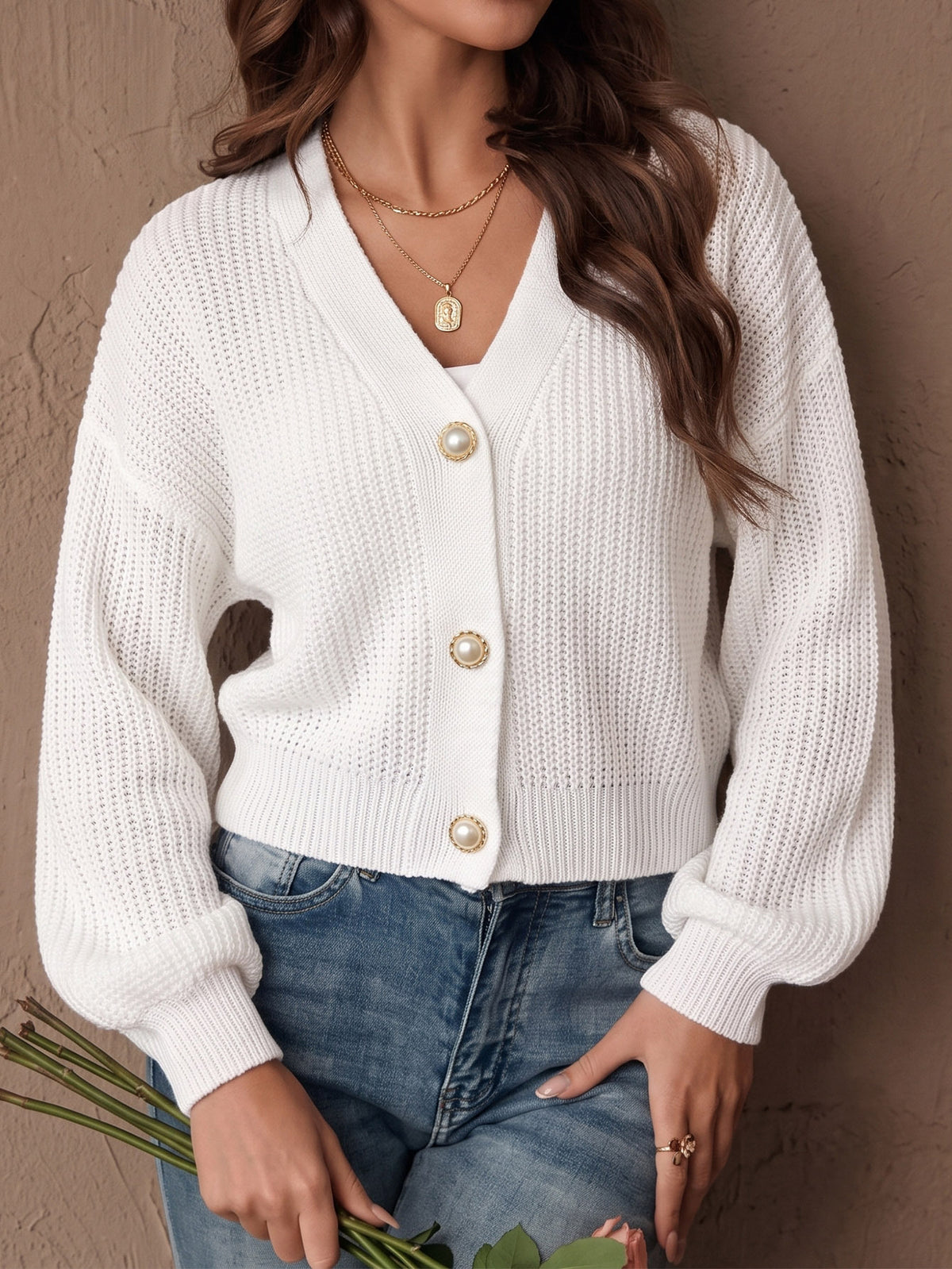 Women's Pearl Button Cropped V Neck Cardigan