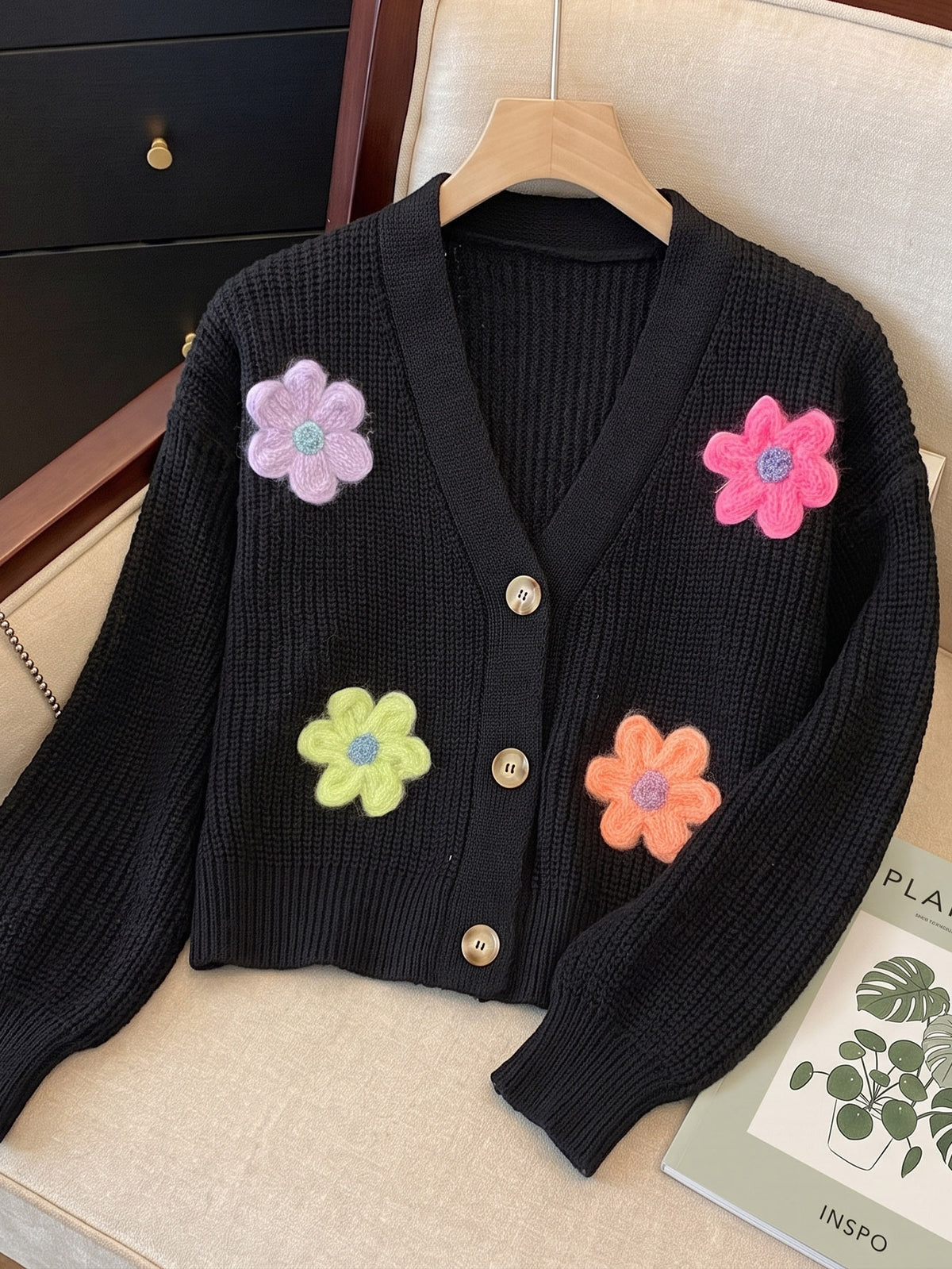 Women's 3D Flower Cropped Cardigan Oversized V-Neck Knit