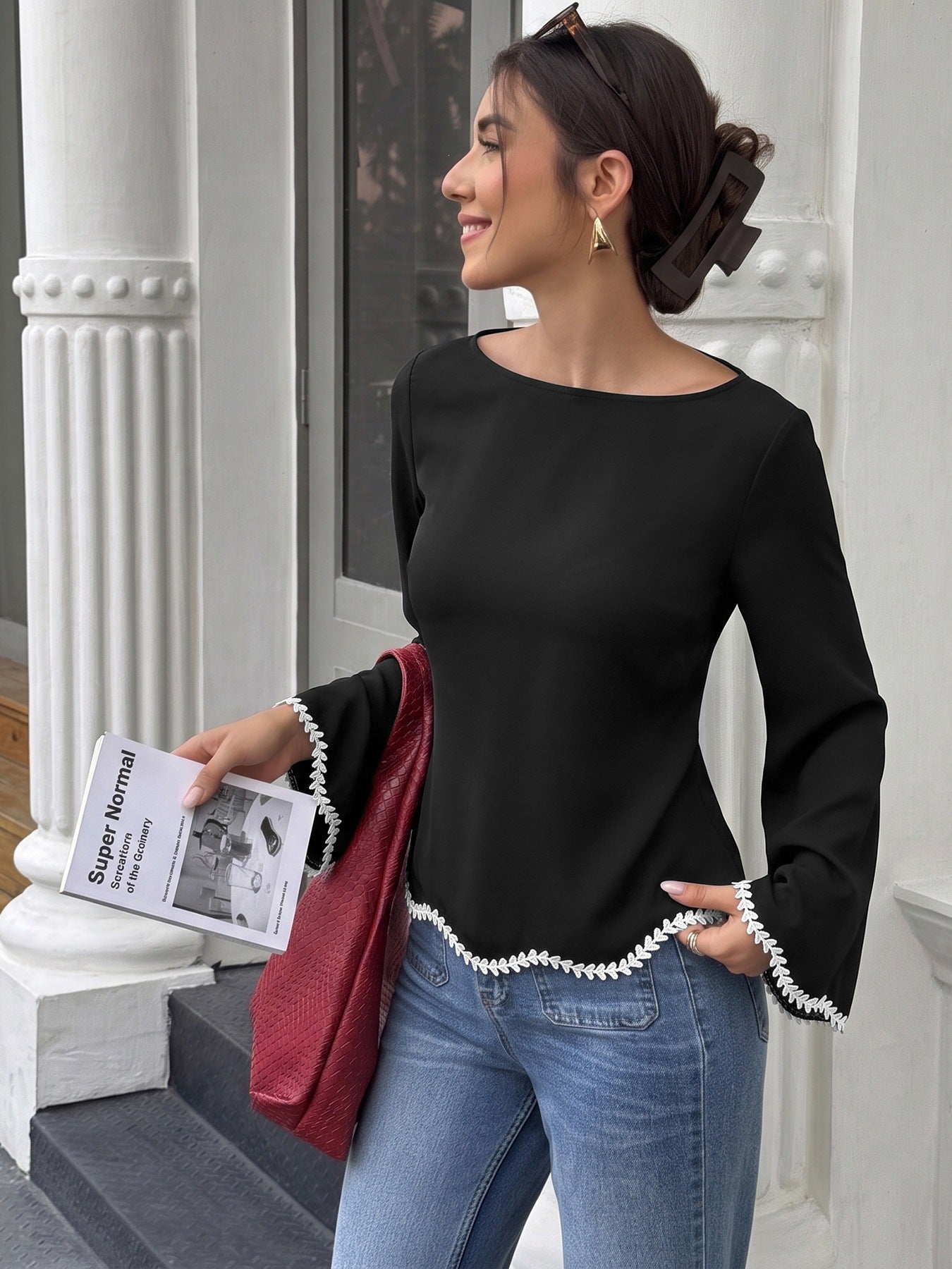 Boat Neck Contrast Trim Flare Sleeve Top