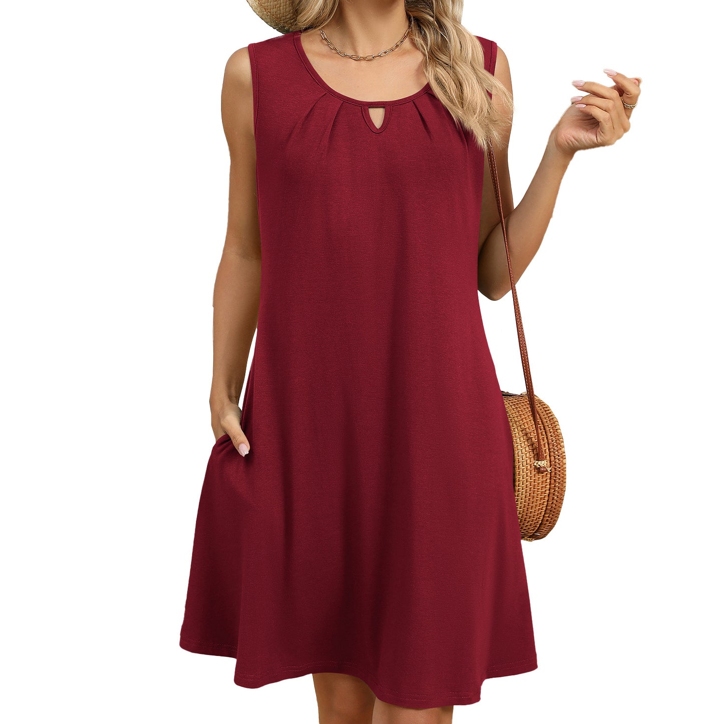 Sleeveless Summer Dress with Keyhole Neck and Pockets