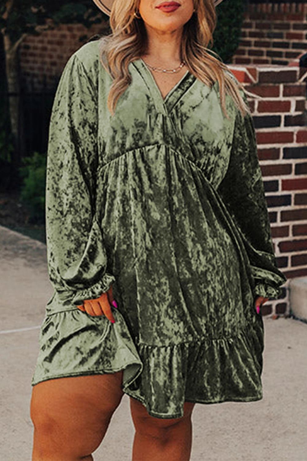 Coffee Plus Size Velvet Babydoll Mini Dress with Puff Sleeve