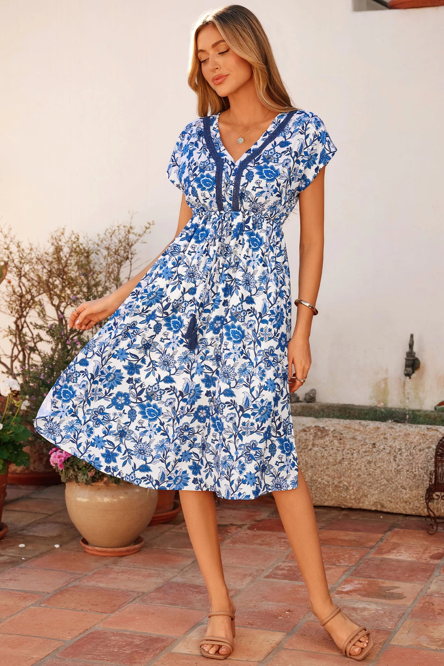 Green Abstract Print Embroidered Trim V Neck Drawstring High Waist Loose Vacation Dress