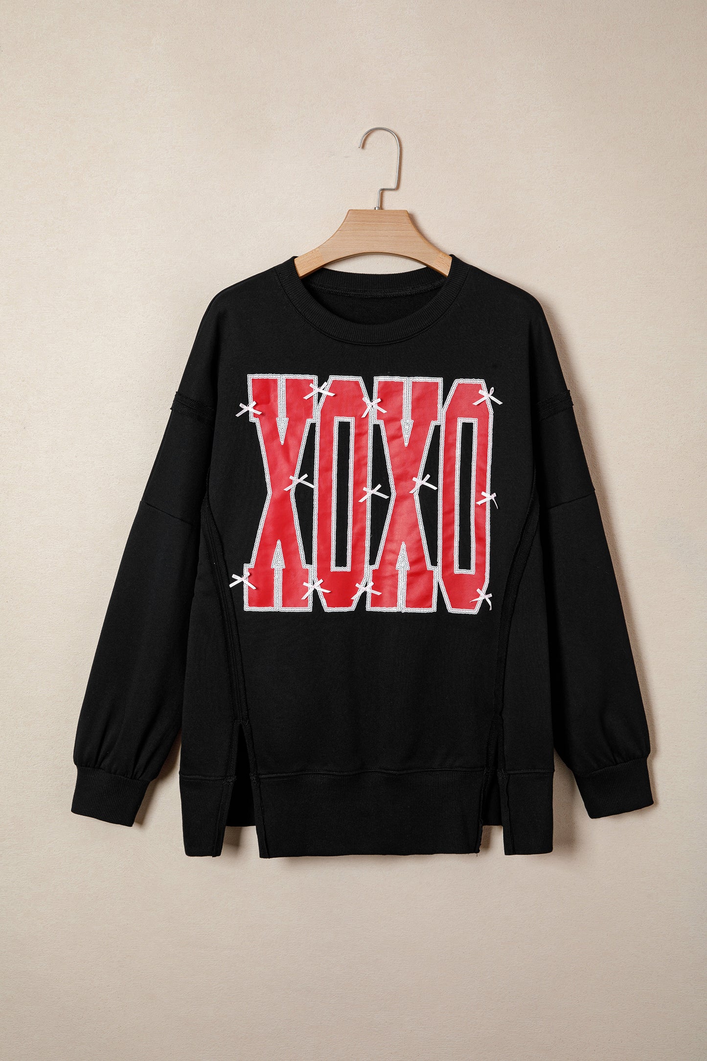 Pink Bow Sequin XOXO Letter Graphic Exposed Seam Baggy Sweatshirt