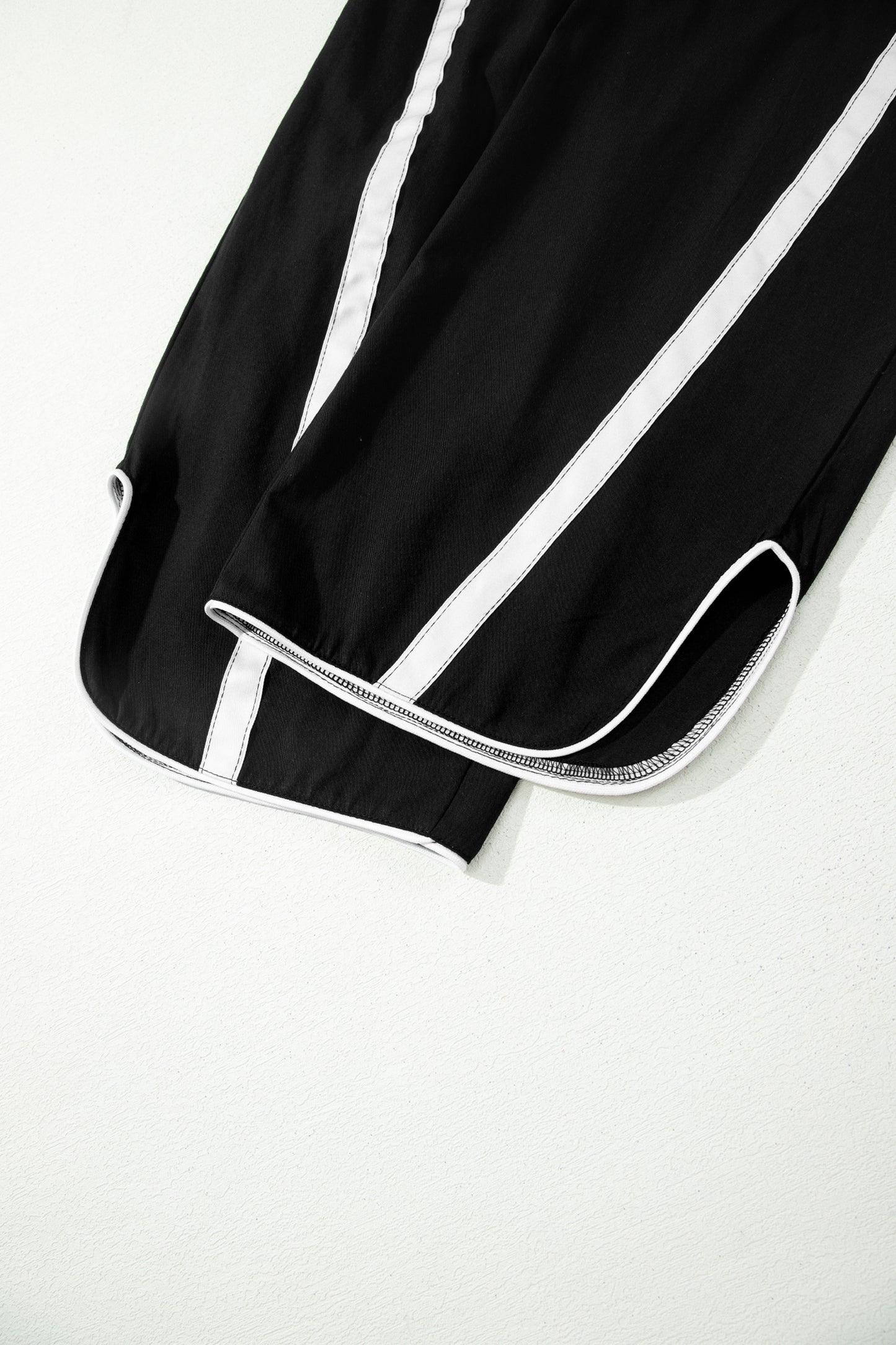 Black Contrast Striped Smocked Waist Drawstring Cropped Casual Pants