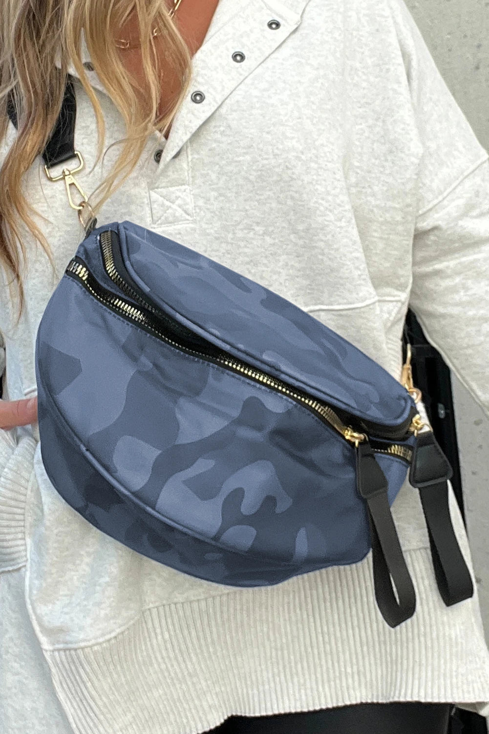 Print Gold Chain Strap Double Zipper Crossbody Bag