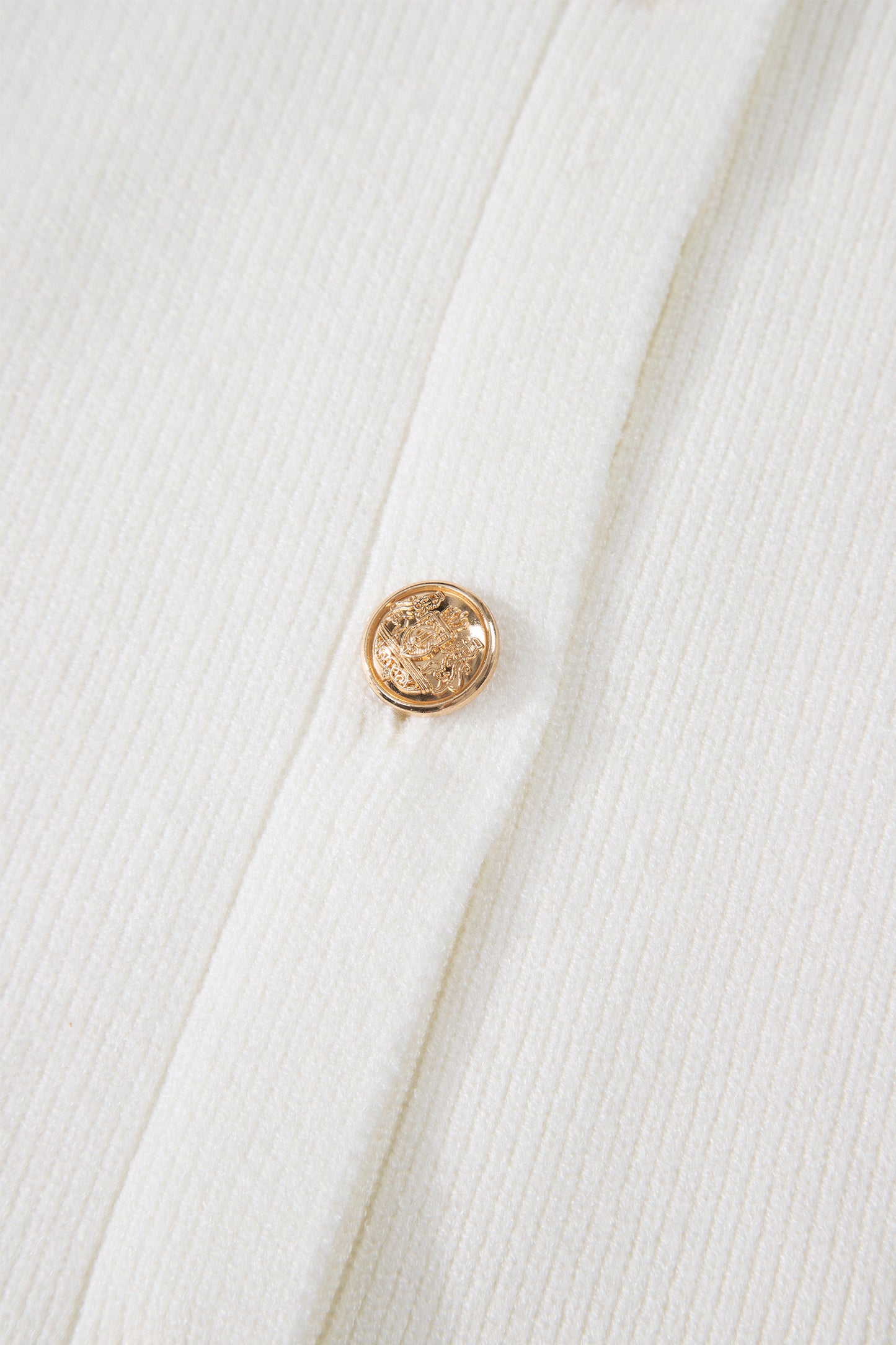Yellow Cream Solid Color Sleeveless Knit Button Pocketed Sweater