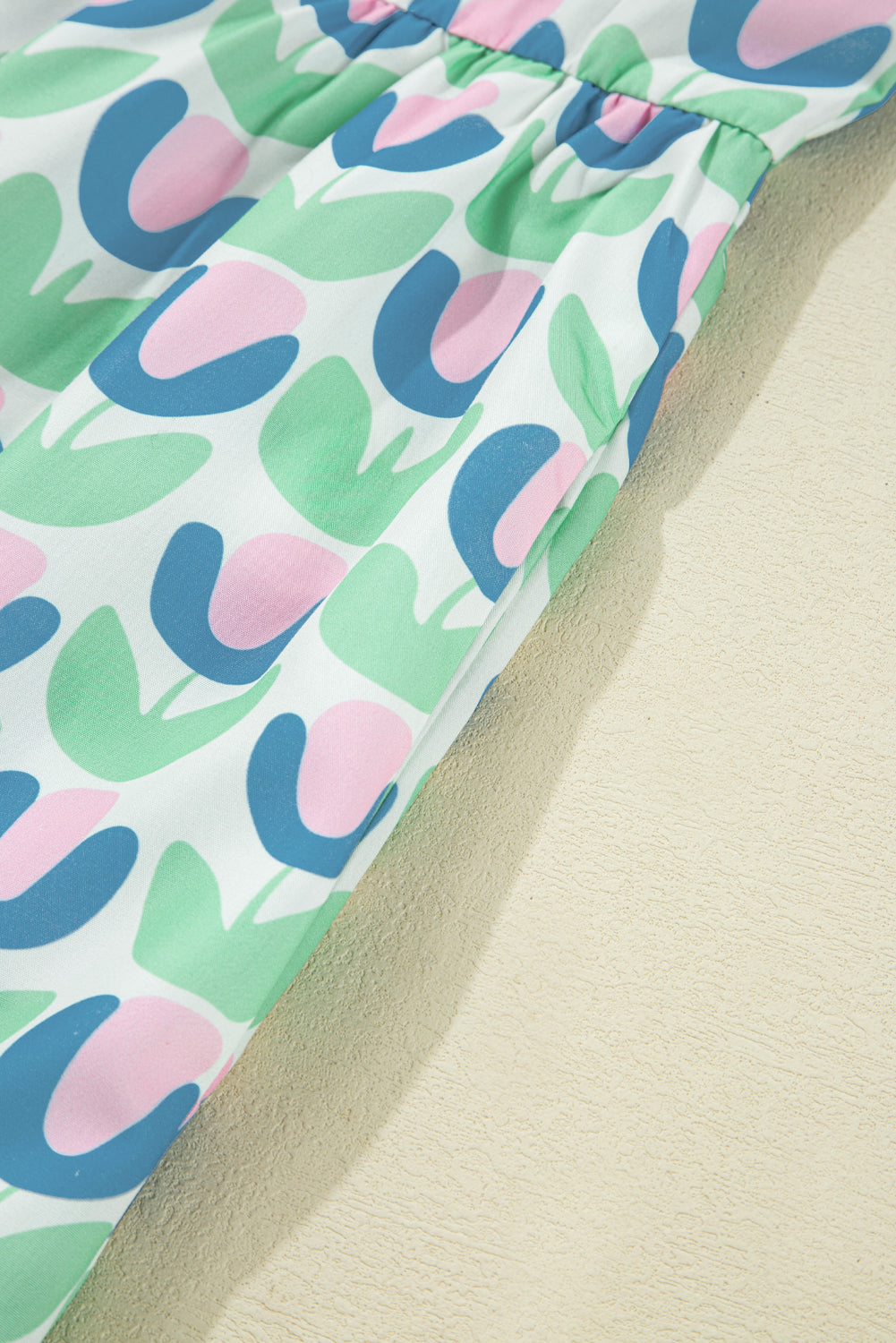 Green Floral Print Notched Neck Scalloped Detail Long Sleeve Mini Dress