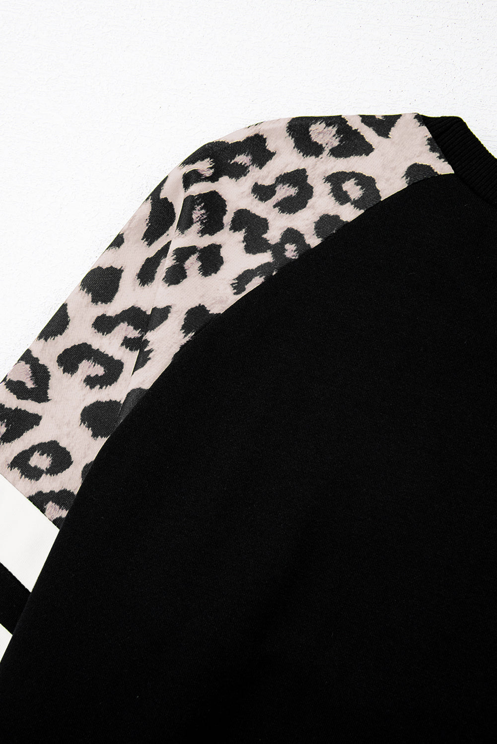 Leopard Print Colorblock Raglan Sleeve Sweatshirt