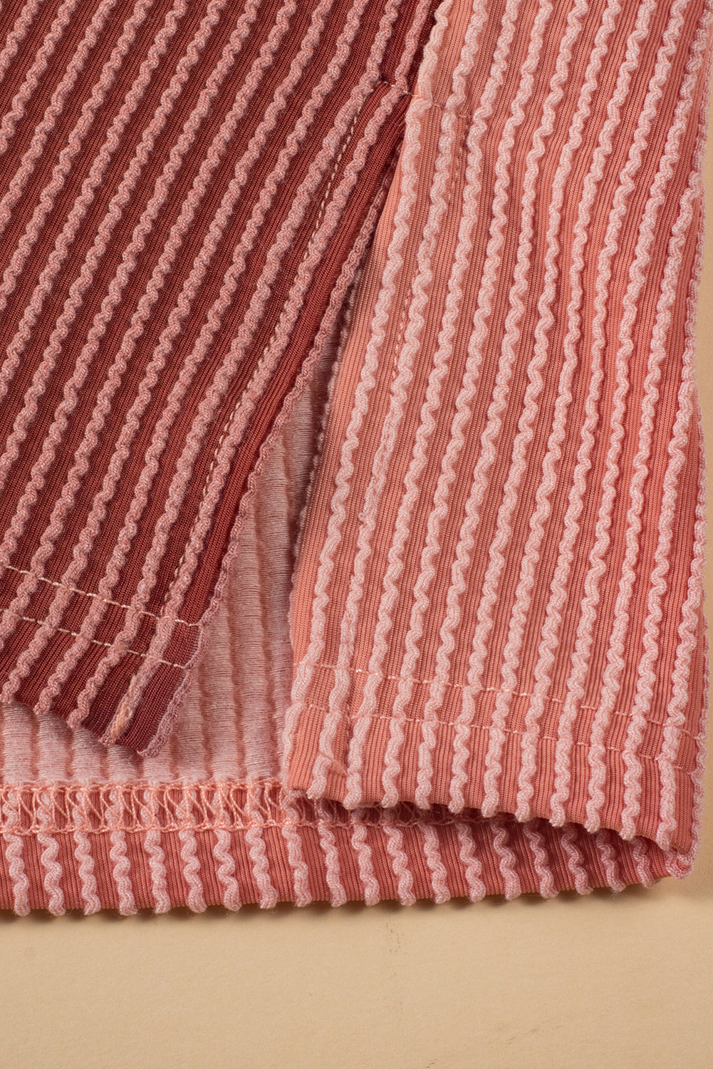 Multicolor Textured Colorblock Crew Neck T Shirt