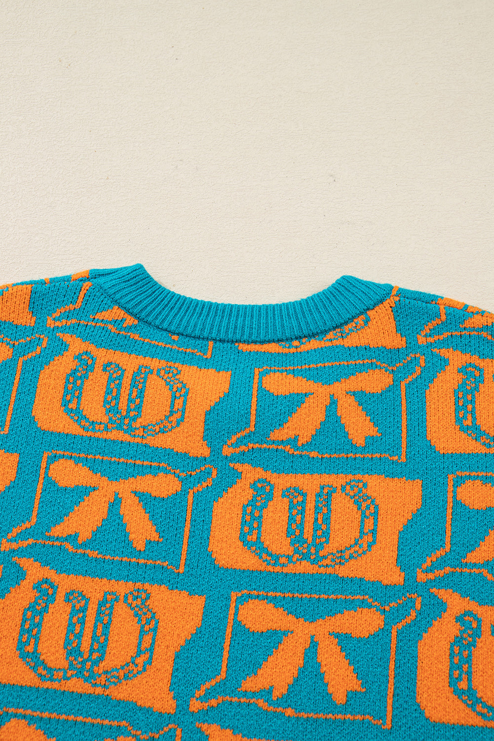 Brown Bows & Horseshoes Pattern Western Fashion Print Sweater