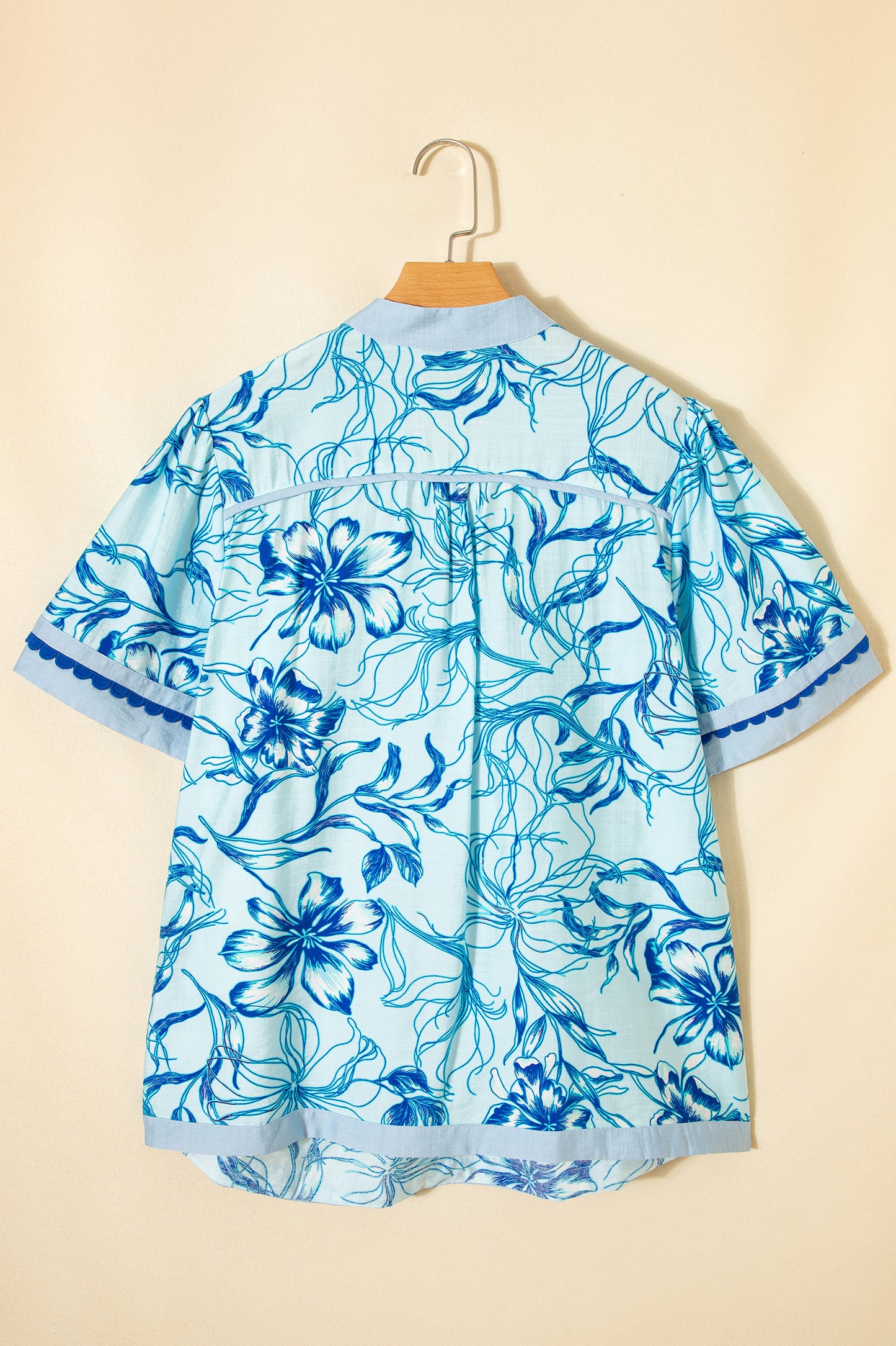 Sky Blue Plus Size Scalloped Trim Floral Short Sleeve Blouse