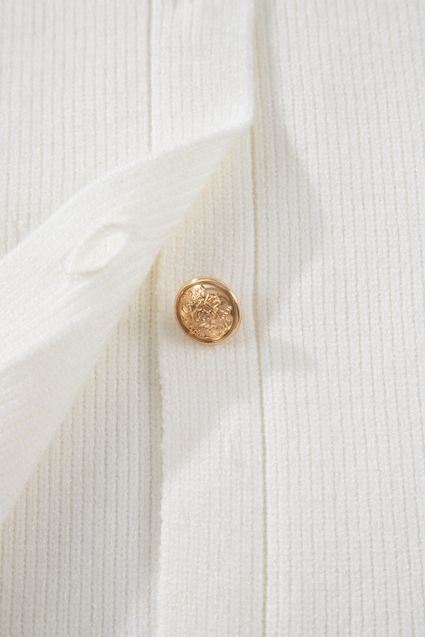 Yellow Cream Solid Color Sleeveless Knit Button Pocketed Sweater